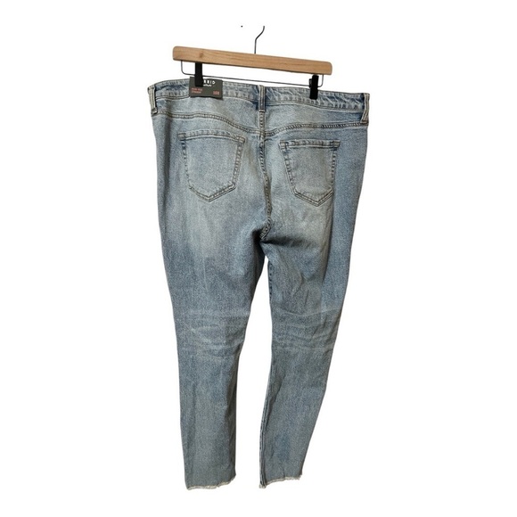 Torrid High Rise Straight Cropped Distressed Plus Size Sequin Jeans - Picture 2 of 6